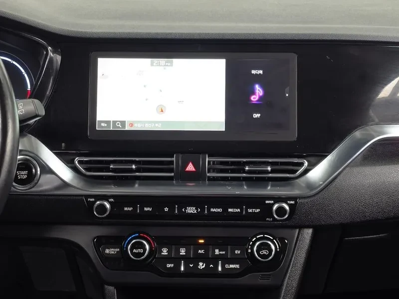 Kia Niro Plus Air, снимка 14 - Автомобили и джипове - 56128300