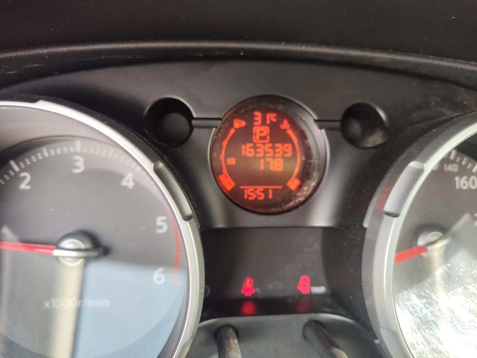 Nissan Qashqai 2.0 DTI 4#4 AUTOMATIC  | Mobile.bg — изображение 12