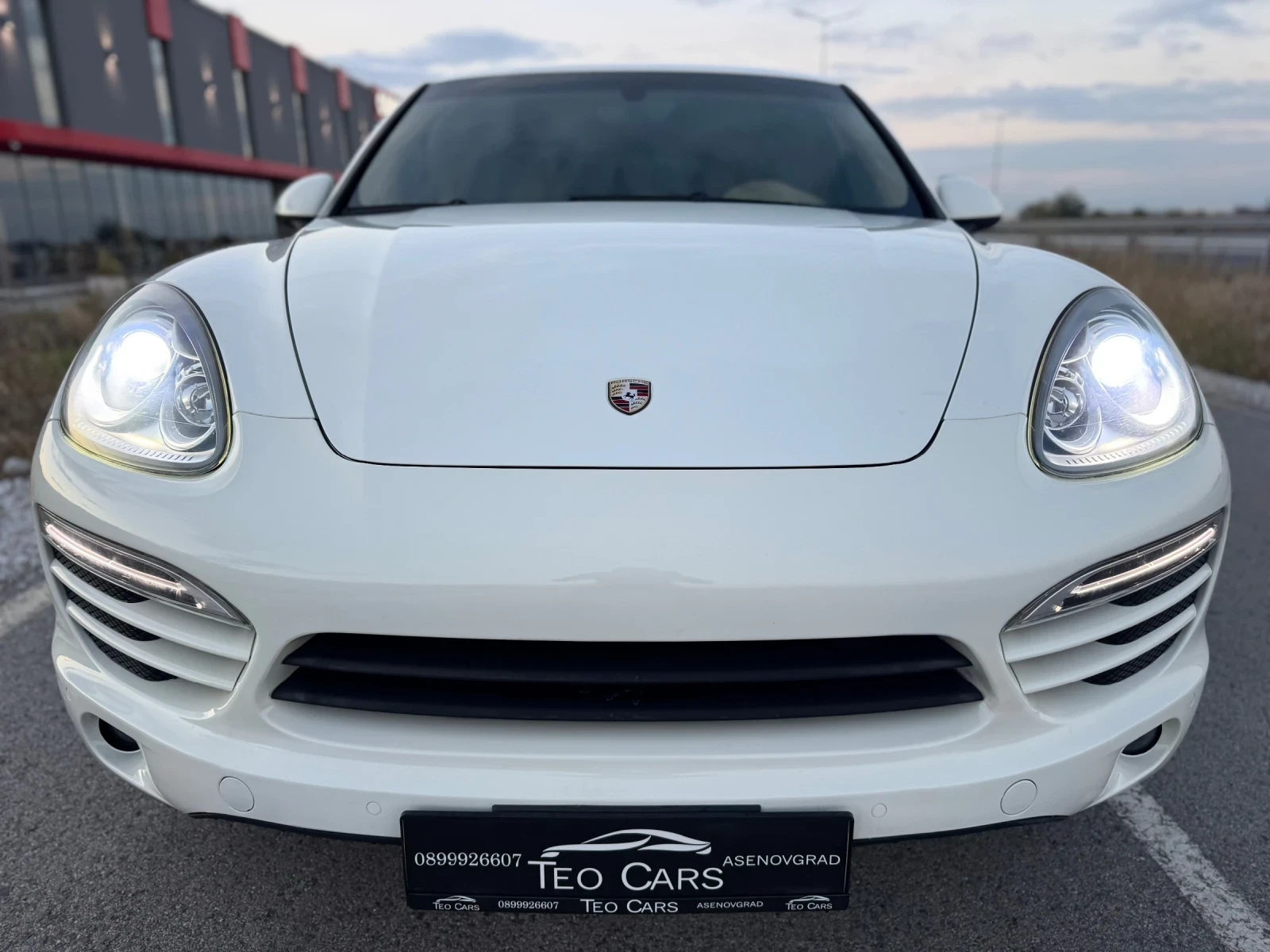 Porsche Cayenne 3.6 FACELIFT / 4X4 / KOJA / NAVI / XENON  - изображение 2