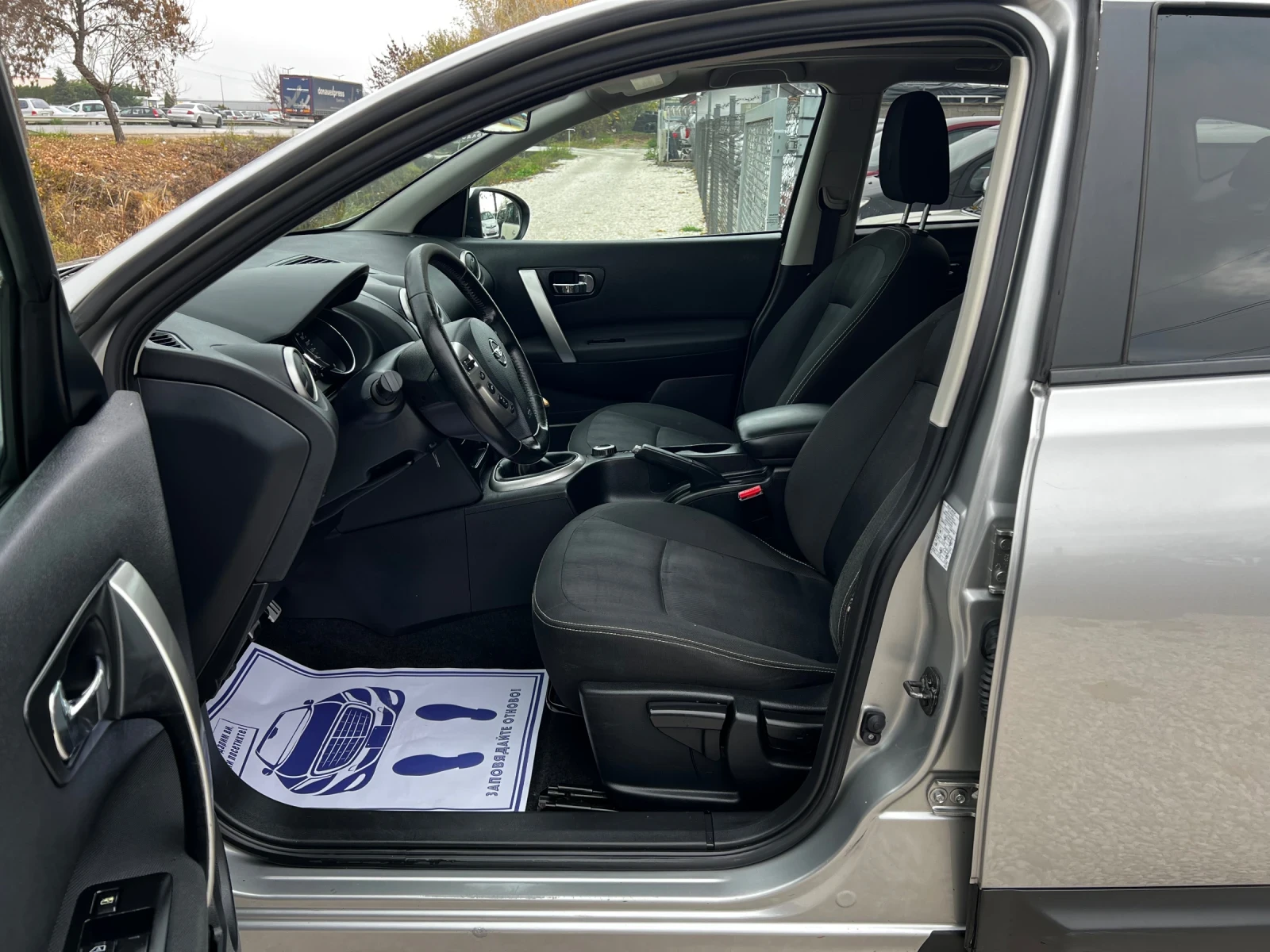 Nissan Qashqai 2.0dci 4x4 150ps.6-speed SWISS - изображение 10