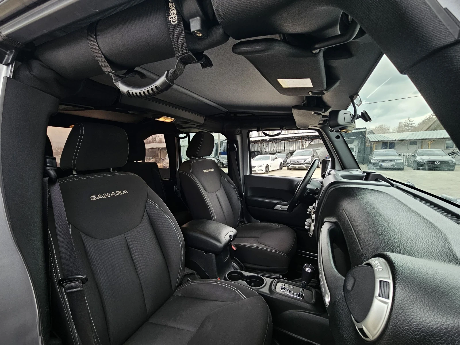 Jeep Wrangler 2.8 CRD UNLIMITED SAHARA, снимка 7 - Автомобили и джипове - 53914327