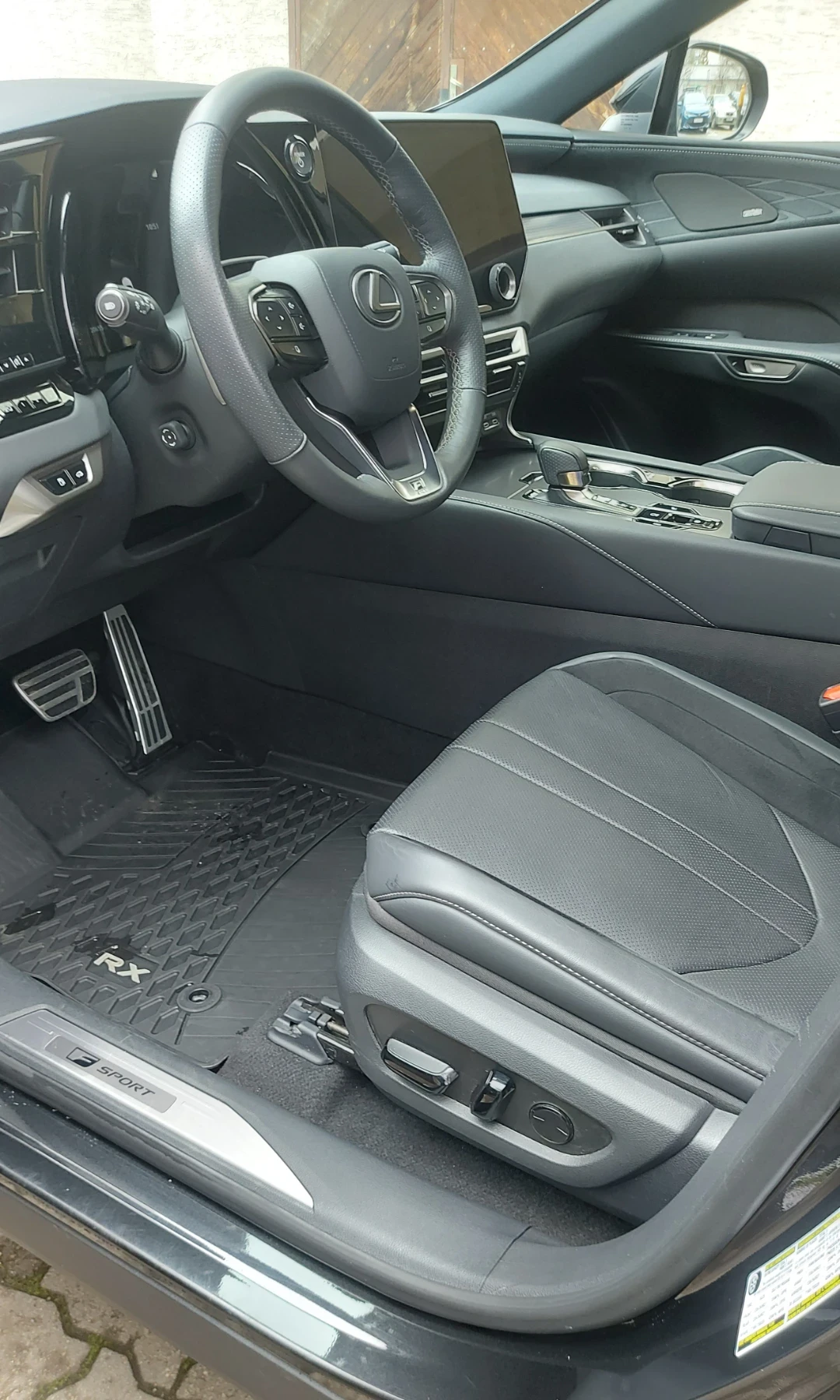 Lexus RX 500h f-sport, снимка 7 - Автомобили и джипове - 54120899