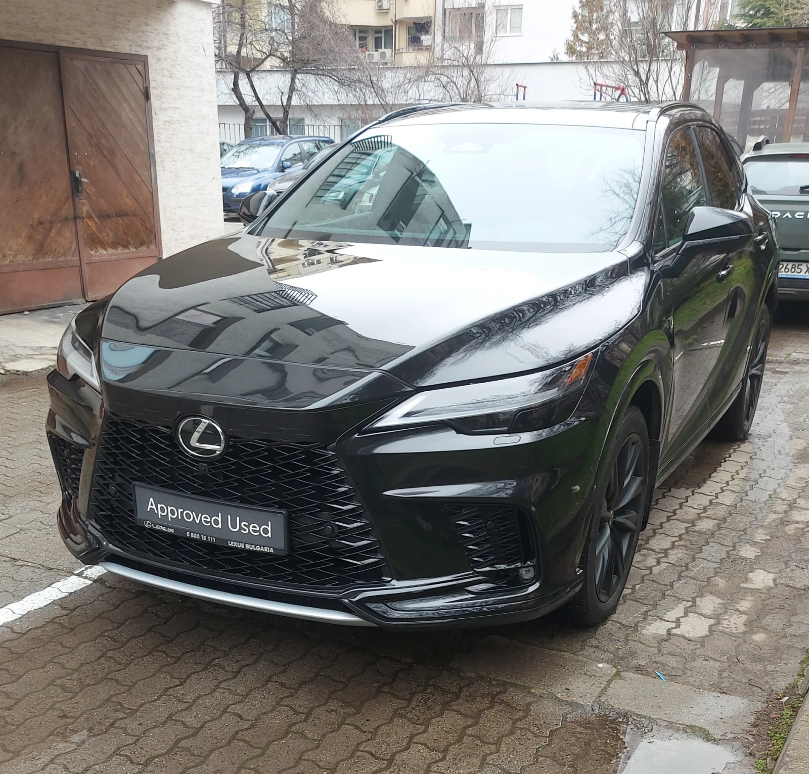 Lexus RX 500h f-sport, снимка 2 - Автомобили и джипове - 54120899