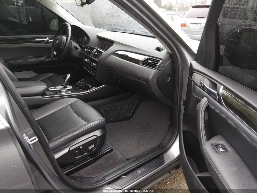 BMW X3 2.0l xDrive28I, снимка 5 - Автомобили и джипове - 54142857