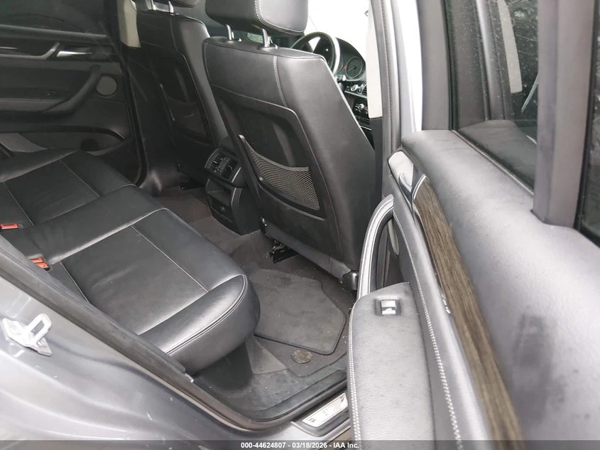 BMW X3 2.0l xDrive28I, снимка 8 - Автомобили и джипове - 54142857