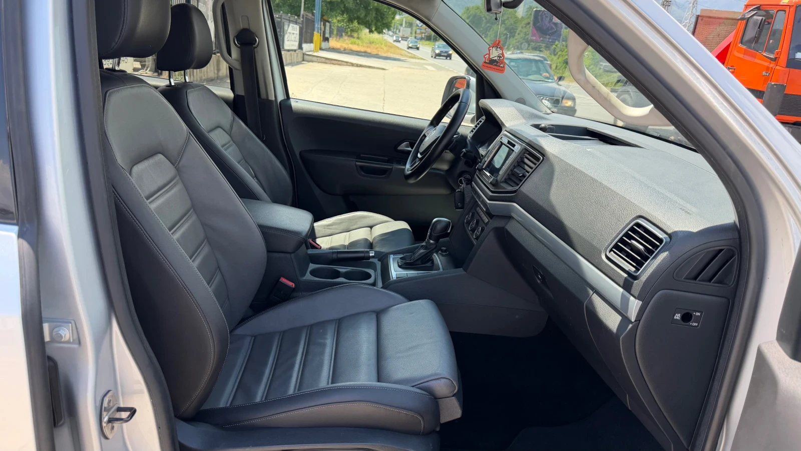 VW Amarok 3.0TDI V6 ZF, снимка 9 - Автомобили и джипове - 54866045
