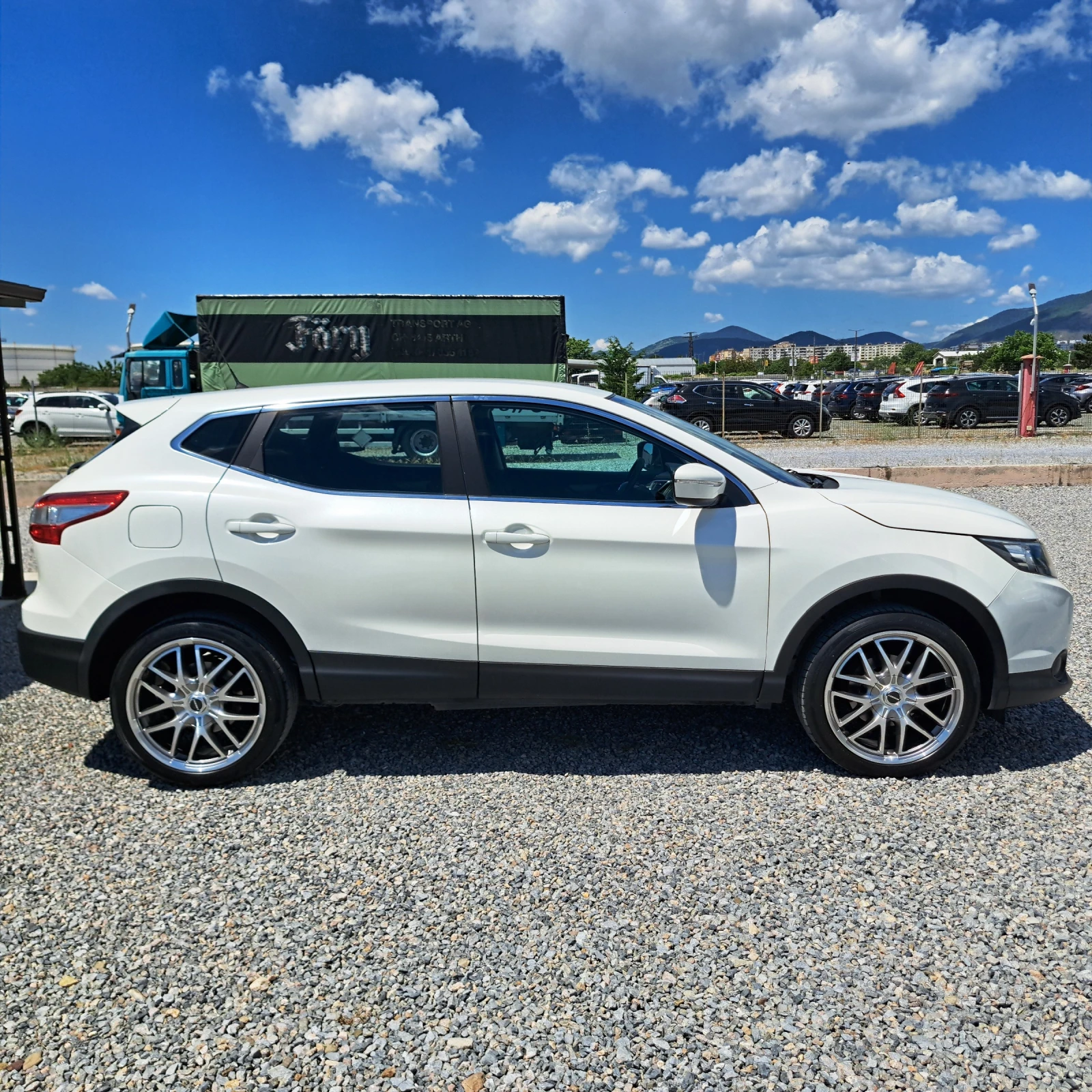 Nissan Qashqai 2ª serie*  1.5 dCi Visia * Отличен!* , снимка 6 - Автомобили и джипове - 54924028