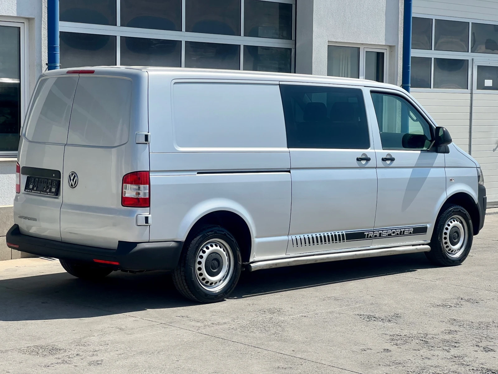 VW Transporter LONG /Товаропътнически / 6-места / Климатроник - изображение 9