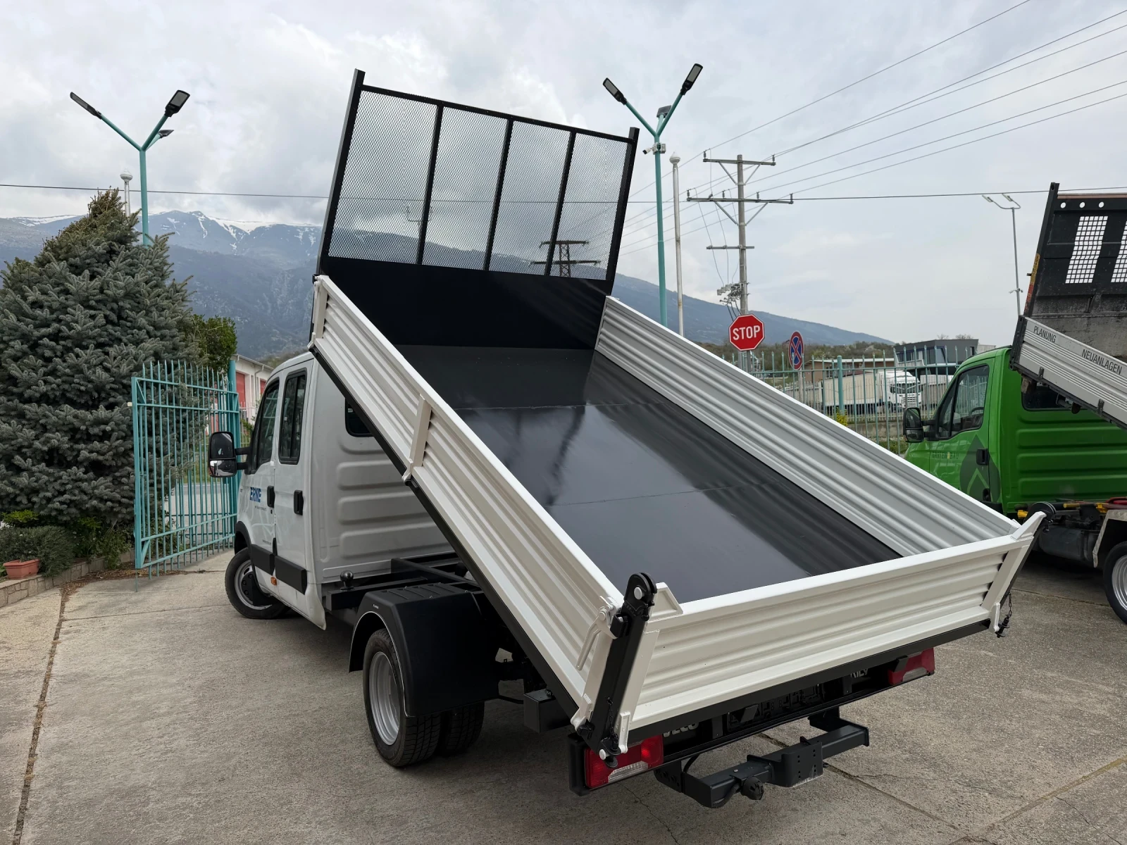 Iveco Daily 3.0HPI* 35C15* Тристранен самосвал* 3.20 метра кош, снимка 8 - Бусове и автобуси - 54216479