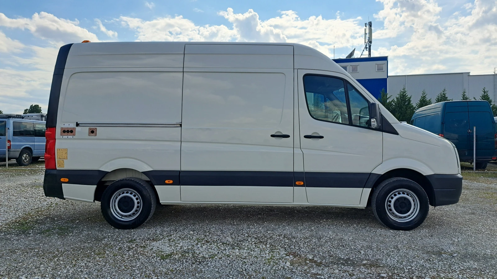 VW Crafter 155000км!!!ПАДАЩ БОРД/КЛИМАТРОНИК/АВТОПИЛОТ/БЛУТУТ, снимка 6 - Бусове и автобуси - 54825935