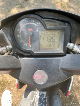  Aprilia Sr