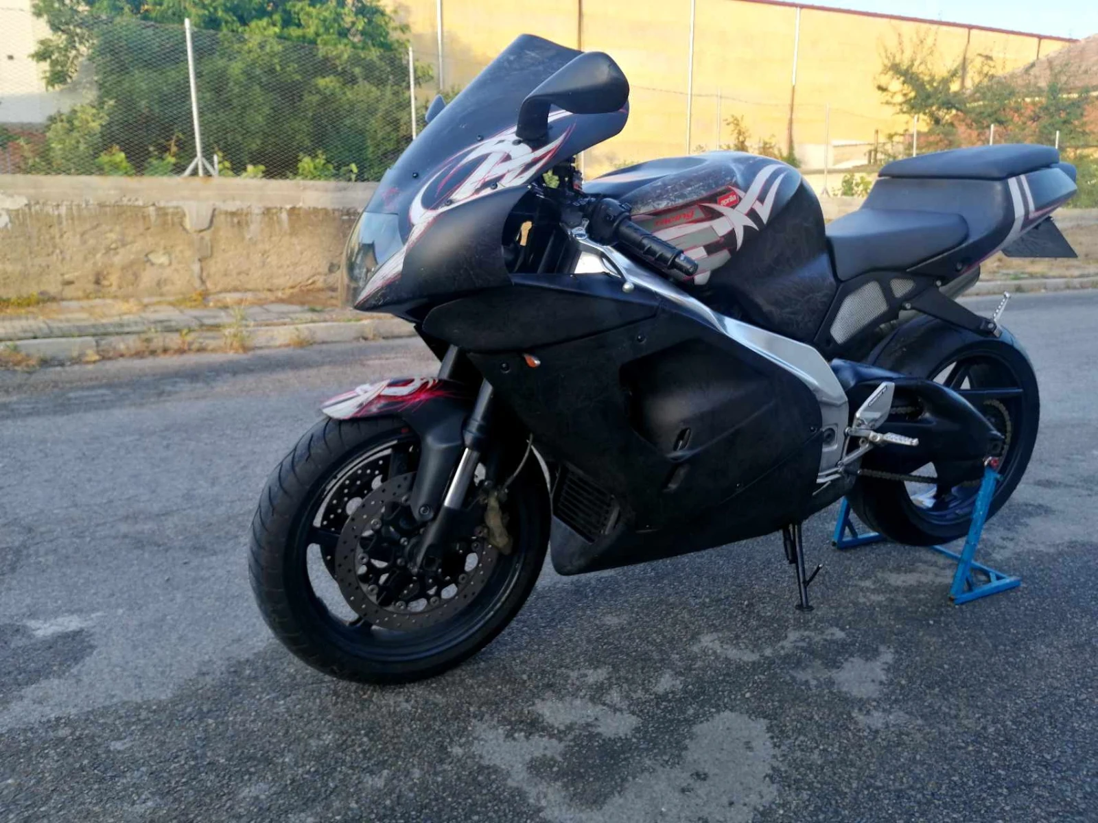 Aprilia RSV4 RSV  - изображение 2