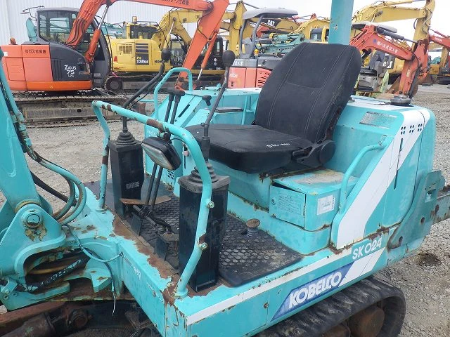 Багер Kobelco SK024 с РАЗТЕГАТЕЛНА СТРЕЛА 6М - ОЧАКВАН ВНОС!!!, снимка 4 - Индустриална техника - 49268891