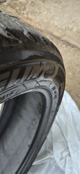 Гуми Зимни 255/45R20, снимка 2