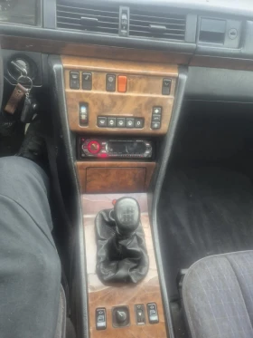 Mercedes-Benz 124, снимка 3