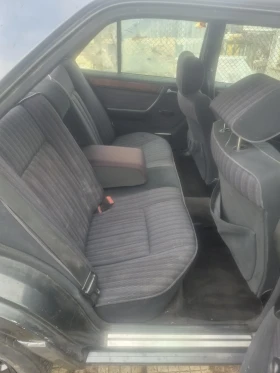 Mercedes-Benz 124, снимка 6