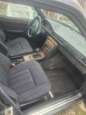 Mercedes-Benz 124, снимка 7