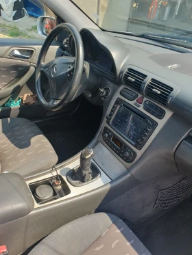 Mercedes-Benz C 220, снимка 12