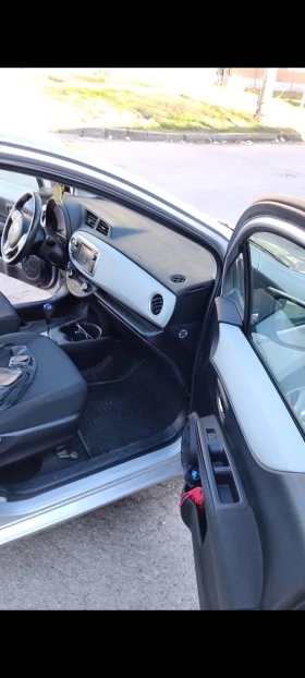 Toyota Yaris Hybrid - 7200 € / 14081.98 лв. - 93370661 15