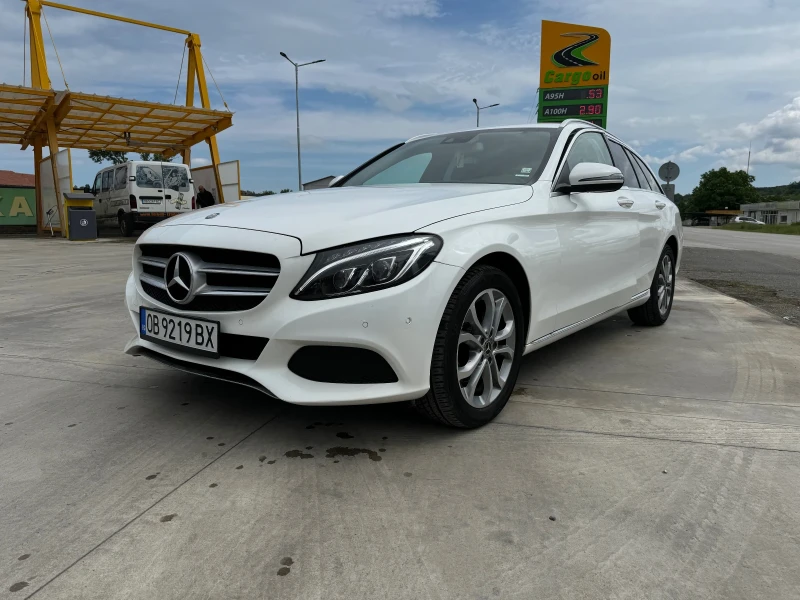 Mercedes-Benz C 220 220 D 17 коня, снимка 3 - Автомобили и джипове - 47547655