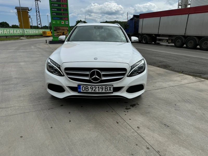 Mercedes-Benz C 220 220 D 17 коня, снимка 2 - Автомобили и джипове - 47547655