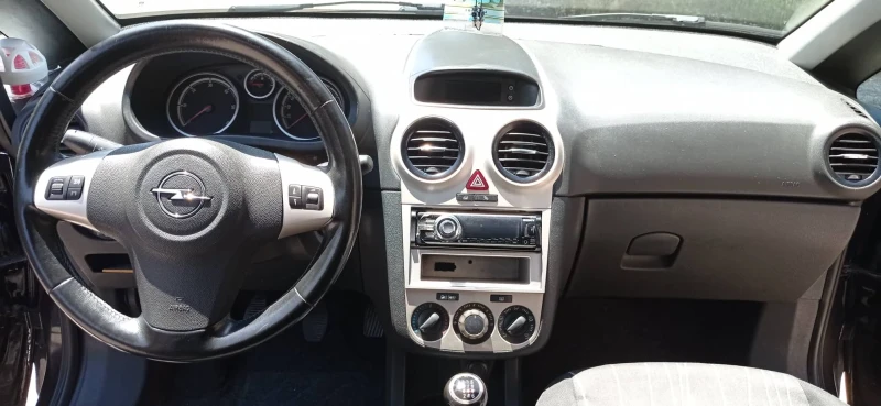 Opel Corsa 1.3 CDTI 90 КС 6 СК Климатик, снимка 9 - Автомобили и джипове - 48714567