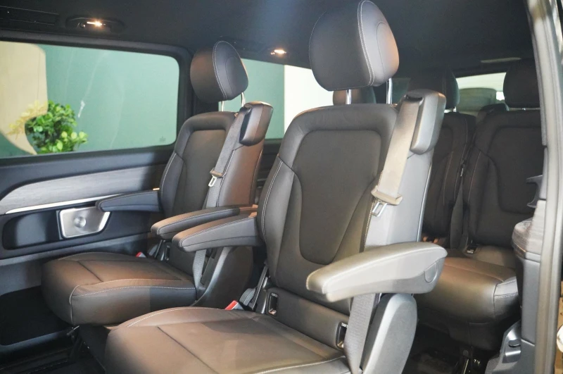 Mercedes-Benz V 300 d/AMG/4-MATIC/EXTRALONG/AIRMATIC/BURMES/360/NIGHT/, снимка 12 - Автомобили и джипове - 51189384