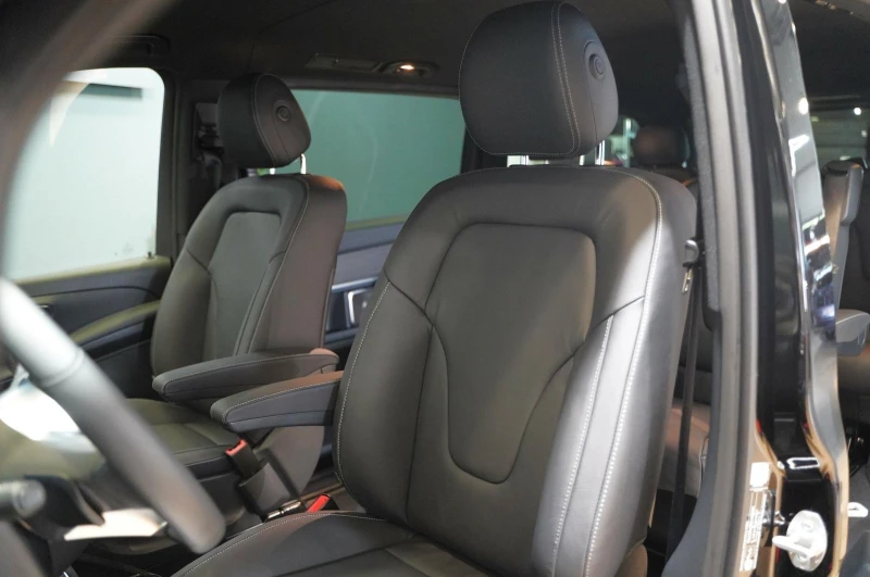 Mercedes-Benz V 300 d/AMG/4-MATIC/EXTRALONG/AIRMATIC/BURMES/360/NIGHT/, снимка 6 - Автомобили и джипове - 51189384