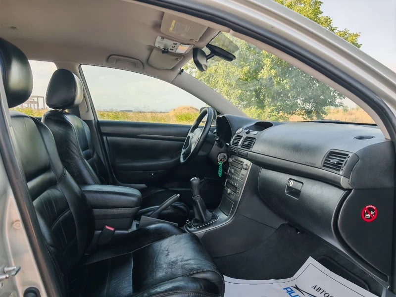 Toyota Avensis 1.8 БЕНЗИН 129 К.С. КОЖА! УНИКАЛНО СЪСТОЯНИЕ!!!, снимка 10 - Автомобили и джипове - 51301468