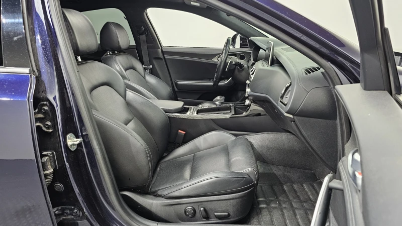 Kia Stinger 2.0T AWD PLATINUM, снимка 9 - Автомобили и джипове - 52494054