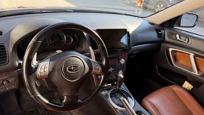 Subaru Outback, снимка 9 - Автомобили и джипове - 52650371