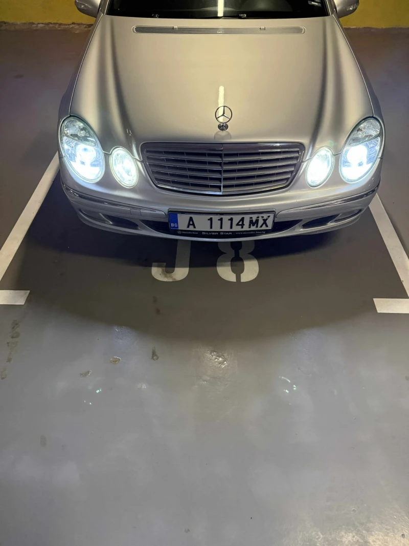 Mercedes-Benz E 220, снимка 15 - Автомобили и джипове - 52892572