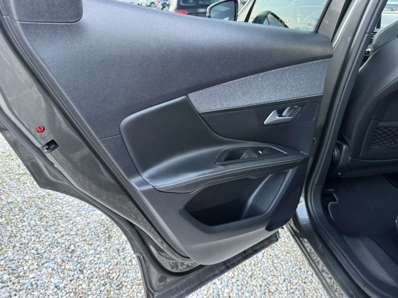 Peugeot 3008 1.6i GT-line, снимка 7 - Автомобили и джипове - 53466504
