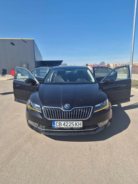 Skoda Superb, снимка 2 - Автомобили и джипове - 53807896