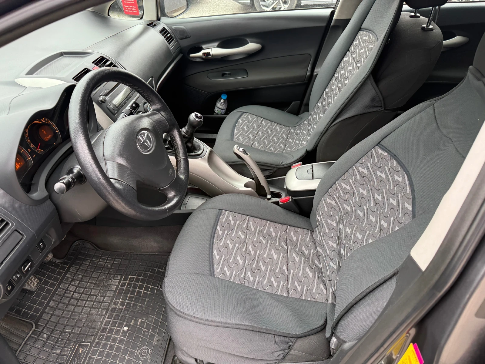 Toyota Auris 1.4 VVTI 97ps  - изображение 8