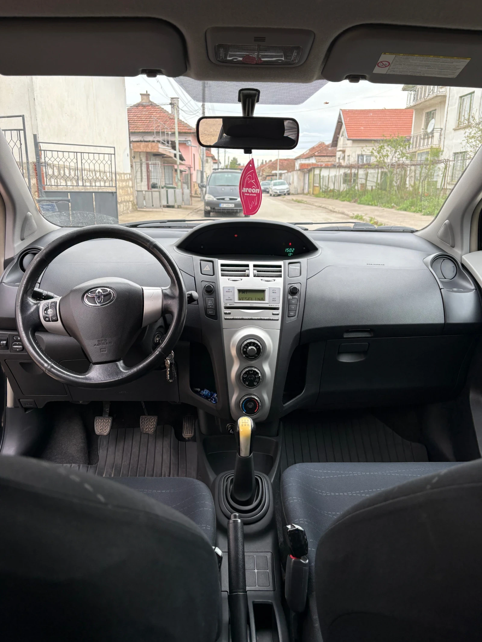 Toyota Yaris  - изображение 6