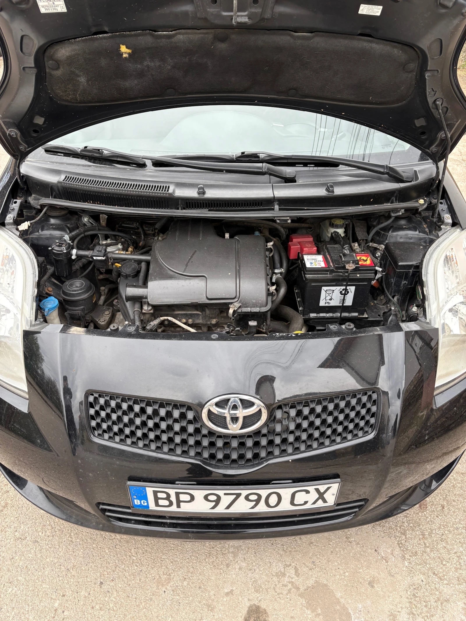 Toyota Yaris  - изображение 5