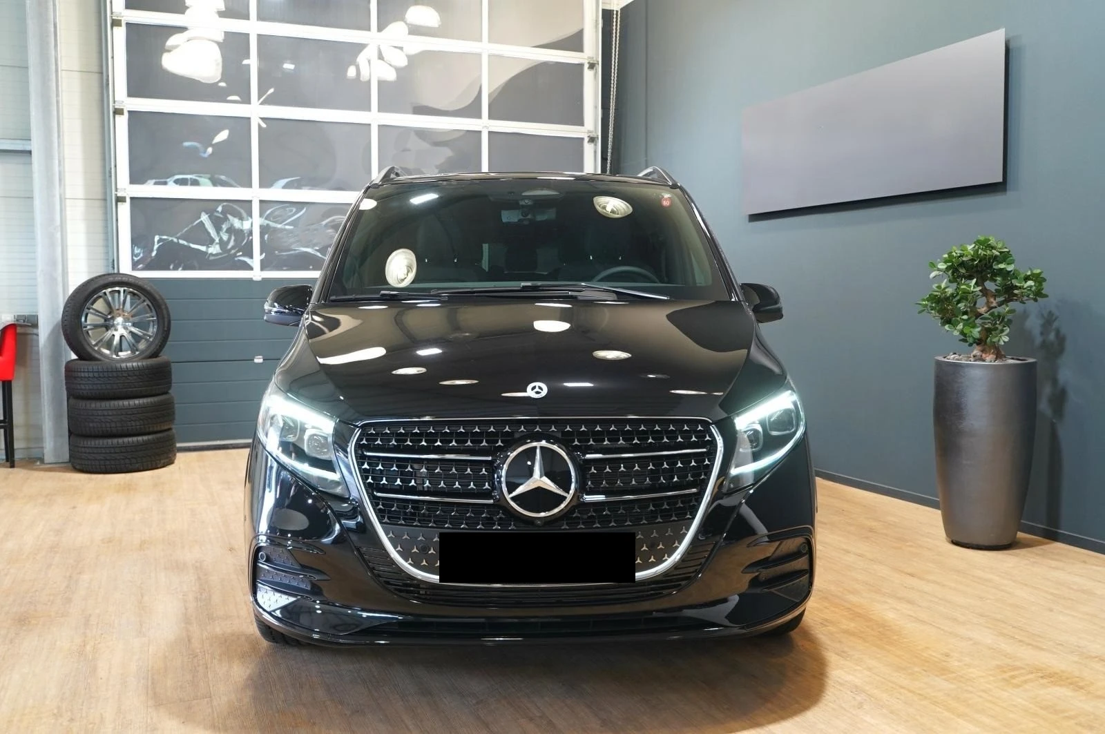 Mercedes-Benz V 300 d/AMG/4-MATIC/EXTRALONG/AIRMATIC/BURMES/360/NIGHT/ - изображение 2