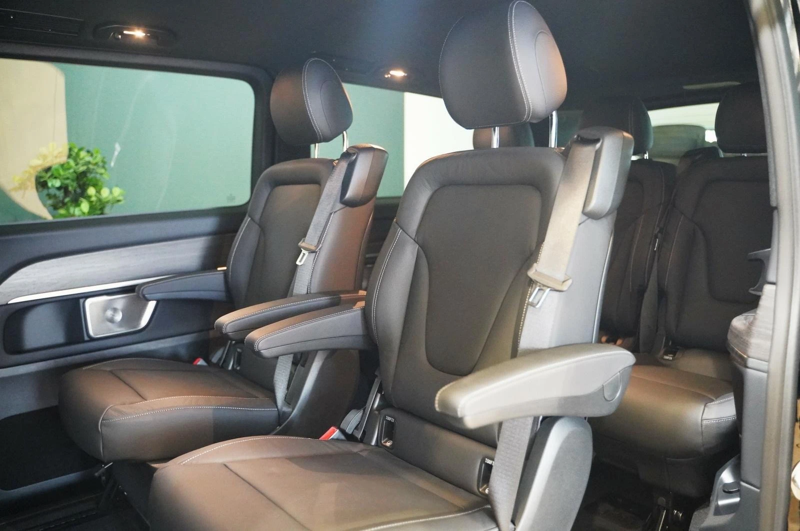 Mercedes-Benz V 300 d/AMG/4-MATIC/EXTRALONG/AIRMATIC/BURMES/360/NIGHT/ | Mobile.bg   12