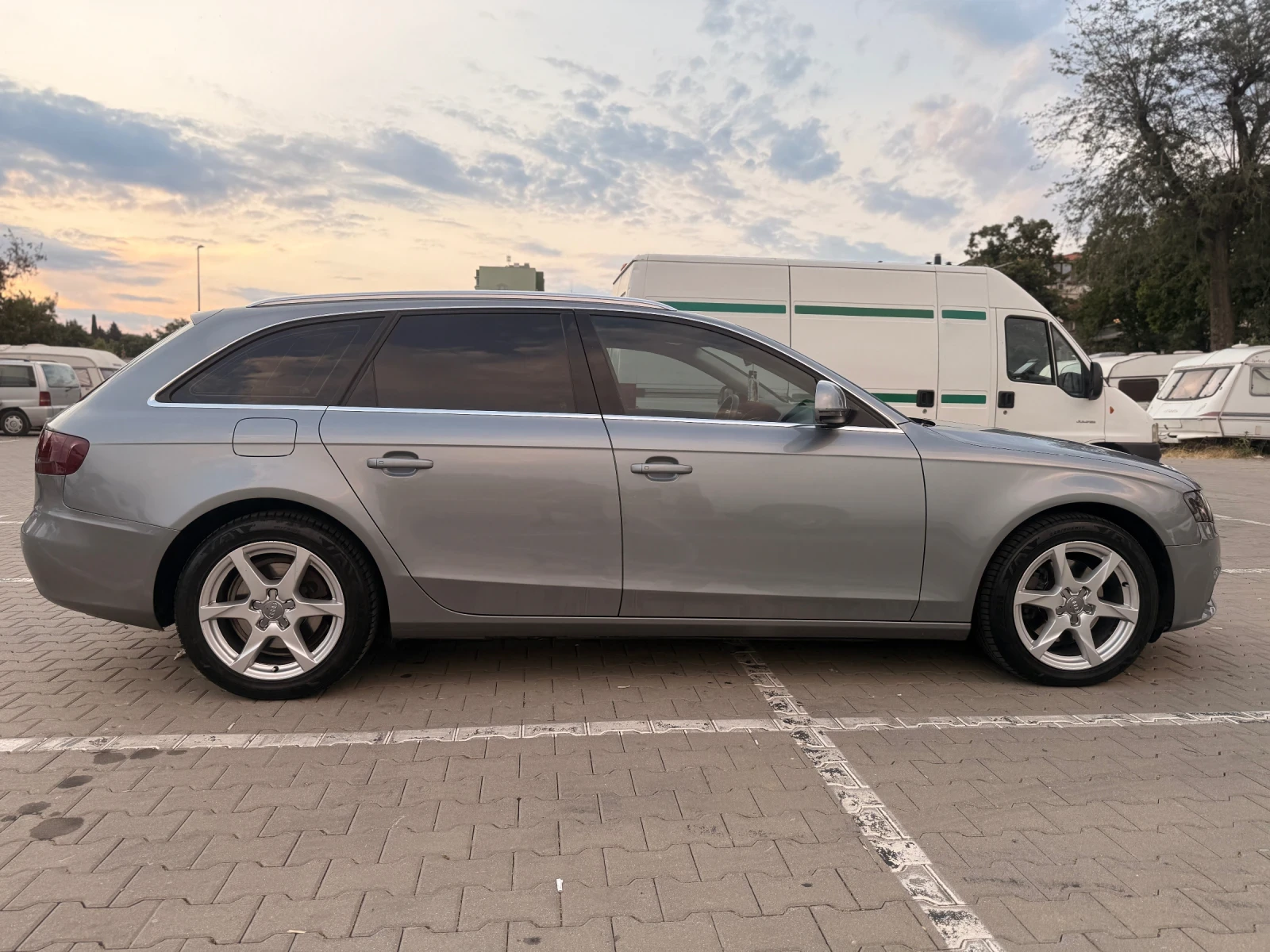 Audi A4  - изображение 4