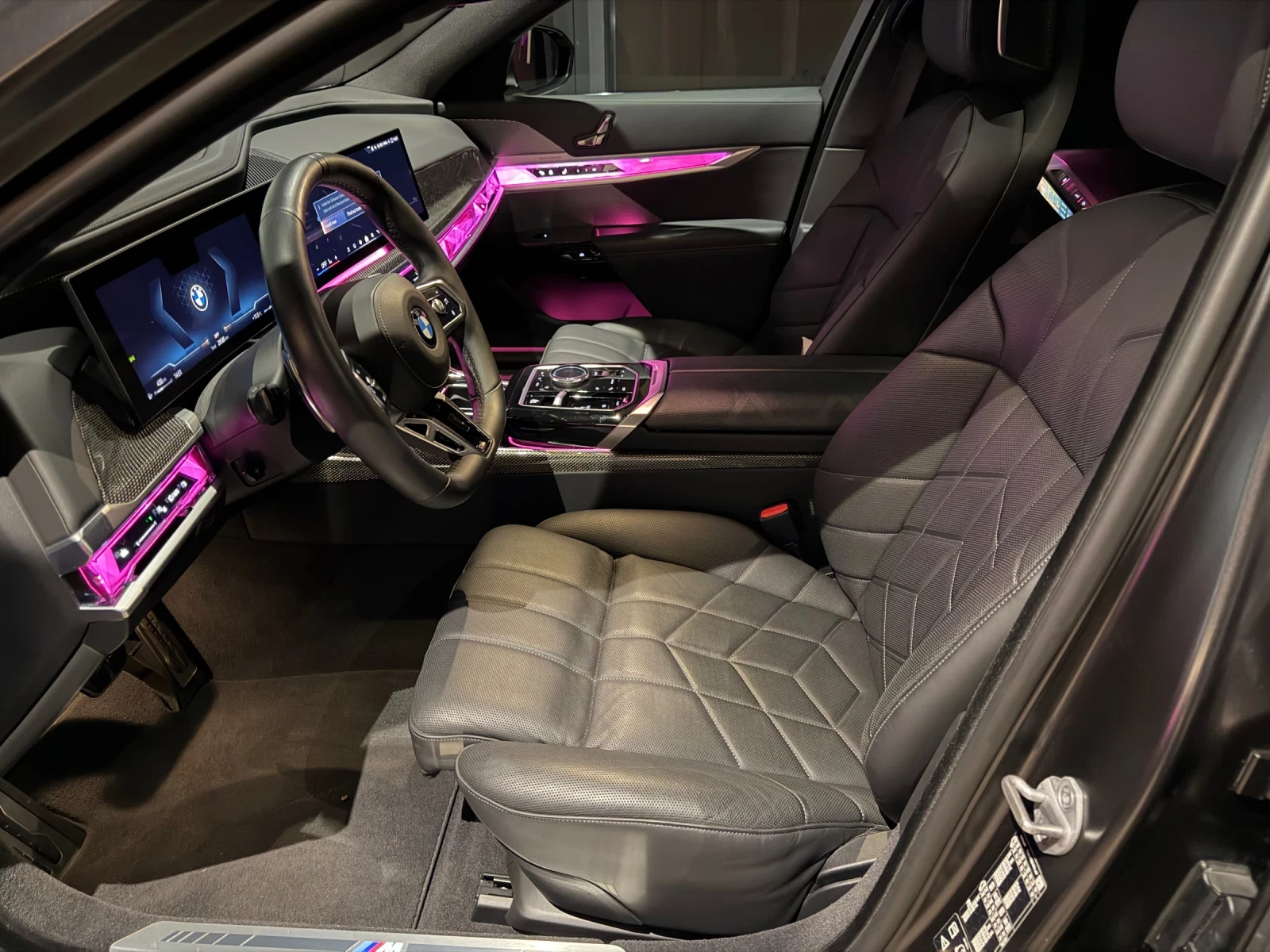 BMW 740 d xDrive M ел. врати B&W - изображение 4