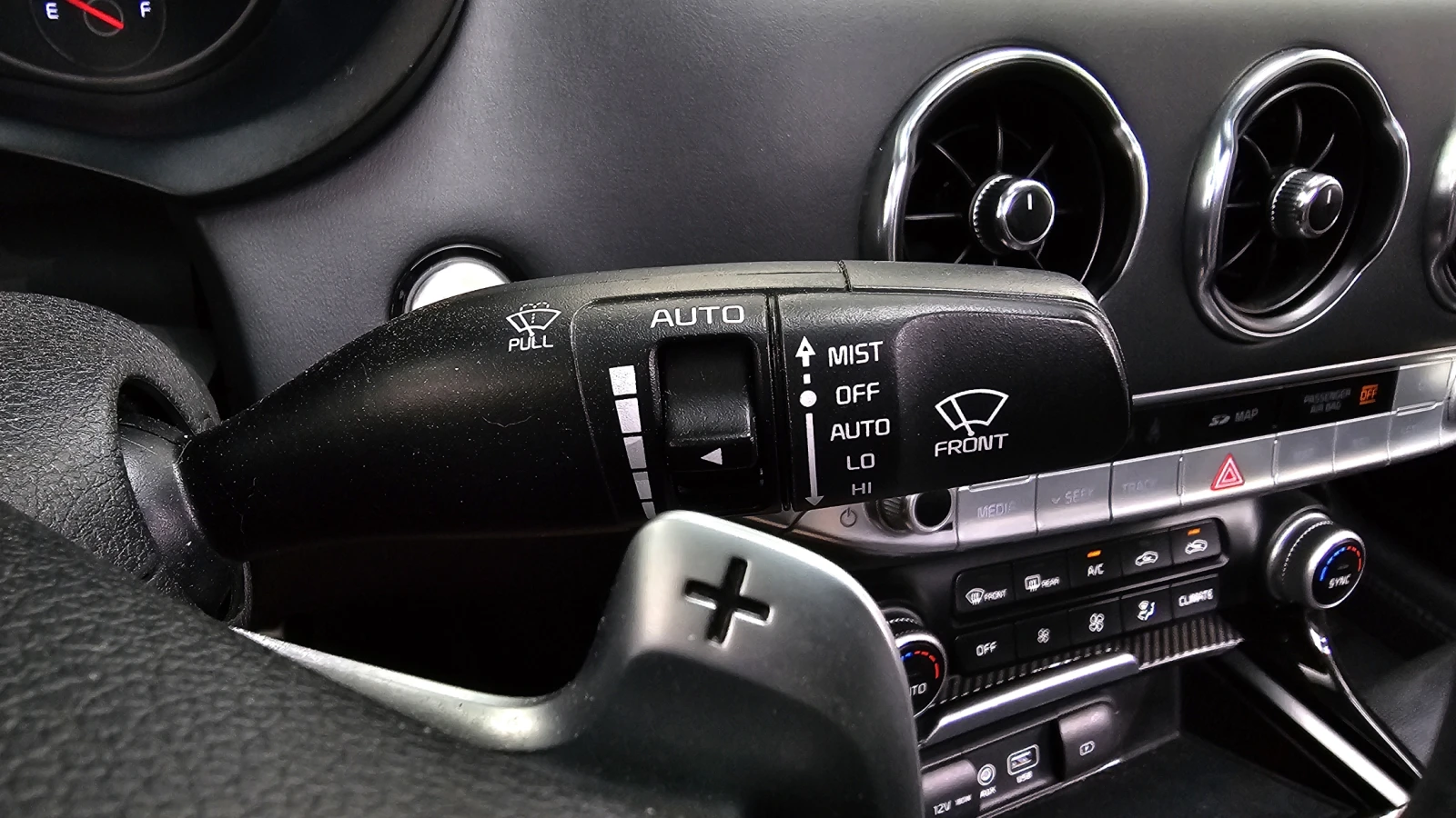 Kia Stinger 2.0T AWD PLATINUM | Mobile.bg   16