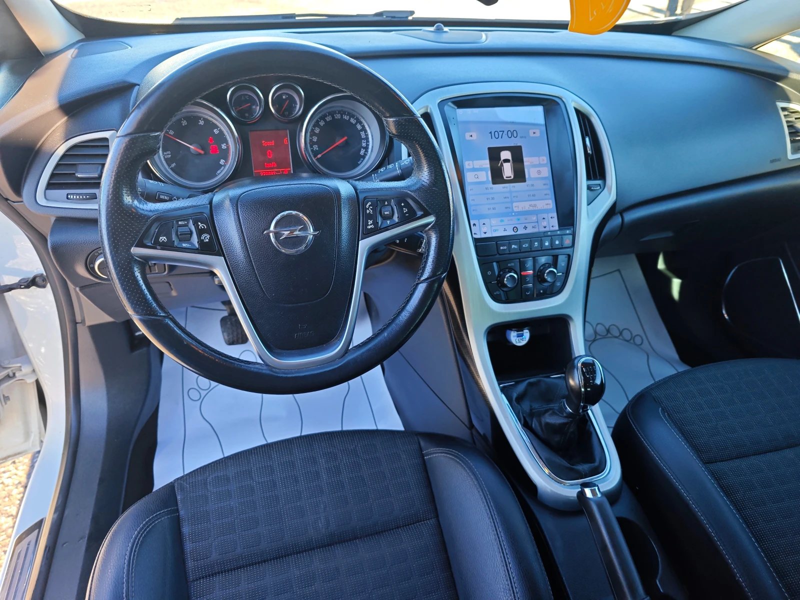 Opel Astra 1, 7 GTC Cosmo 180ks. - изображение 10