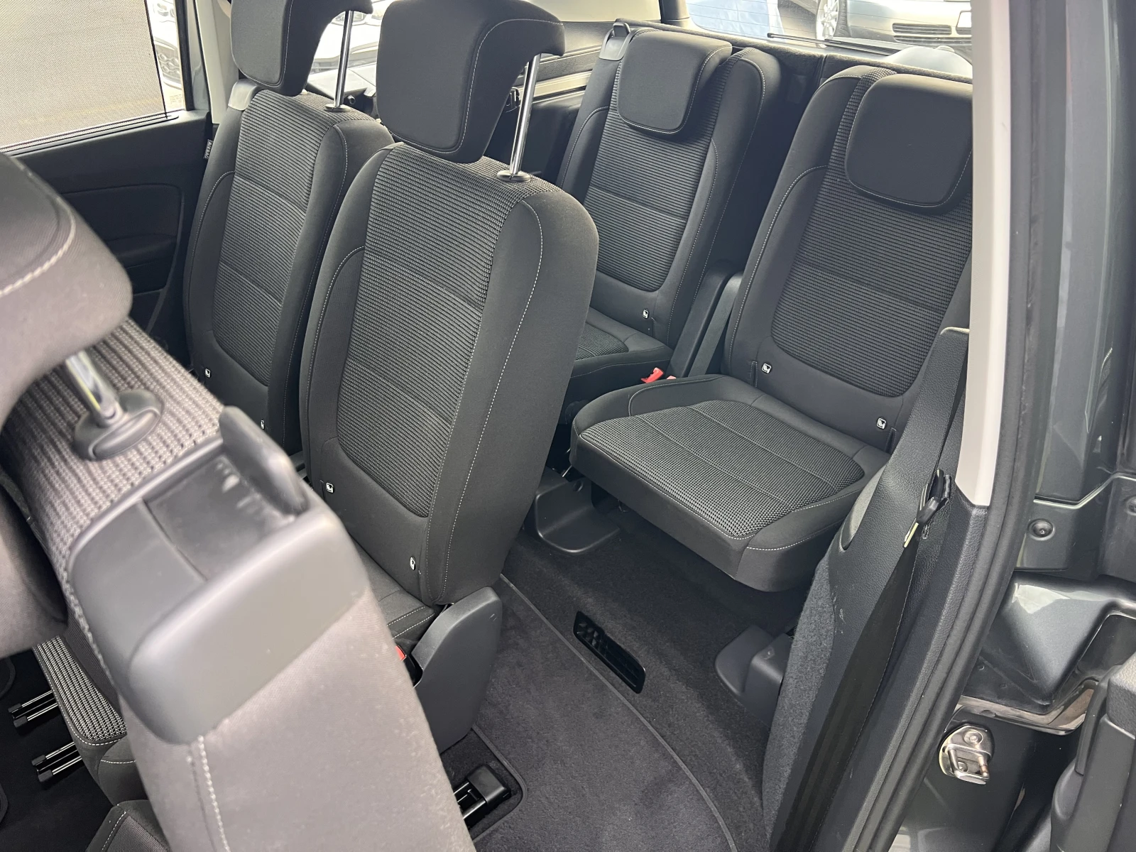 VW Sharan Business+ /1.4TSI/150K.C./7AT | Mobile.bg � ����������� 17