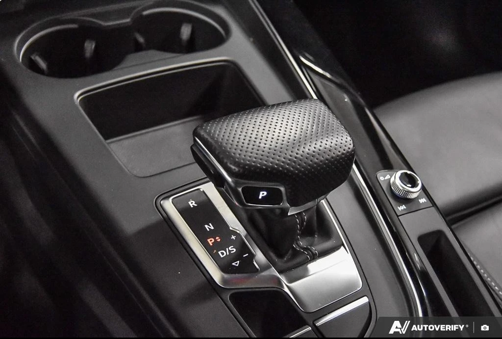 Audi A5 45TFSI S-Line * Technik * Фиксирана цена до БГ * , снимка 13 - Автомобили и джипове - 53959796