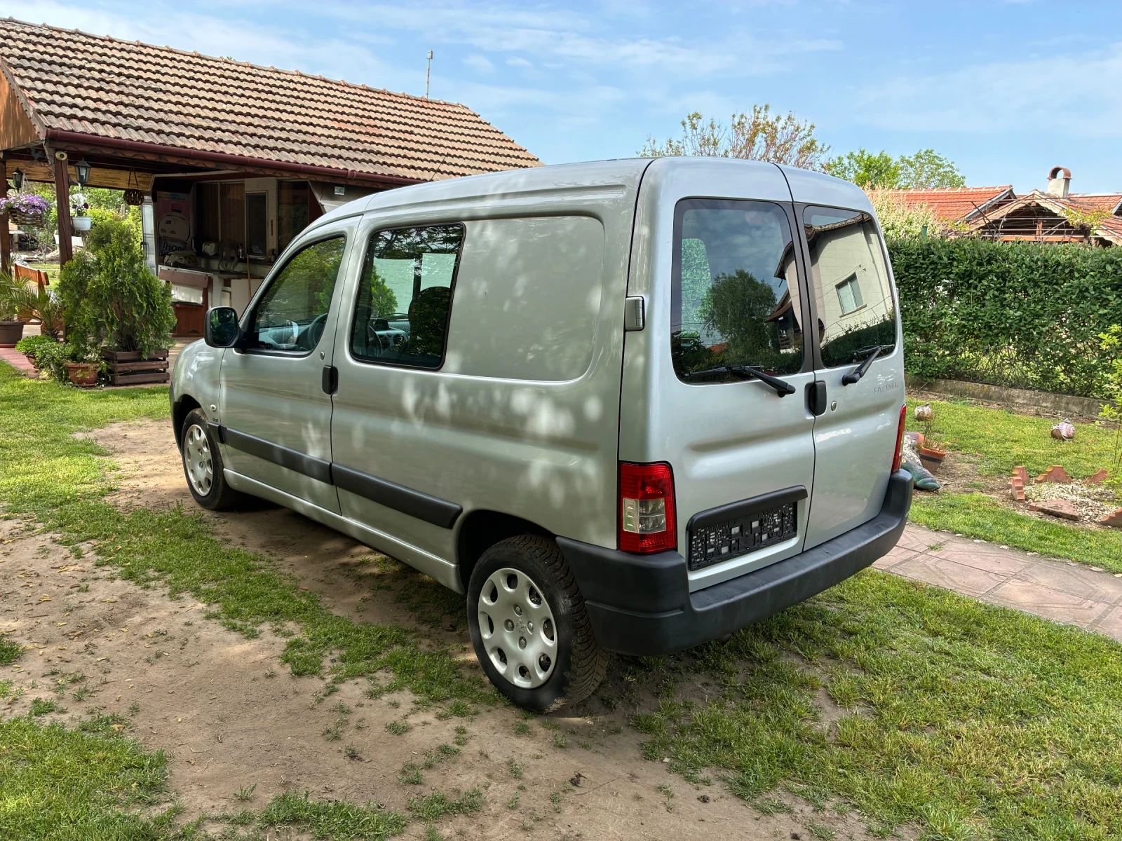 Peugeot Partner КЛИМАТИК, снимка 5 - Автомобили и джипове - 54475925