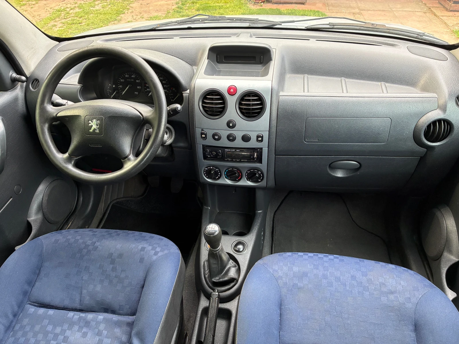 Peugeot Partner КЛИМАТИК, снимка 10 - Автомобили и джипове - 54475925