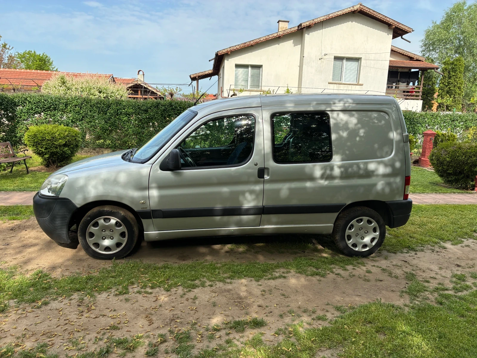 Peugeot Partner КЛИМАТИК, снимка 6 - Автомобили и джипове - 54475925