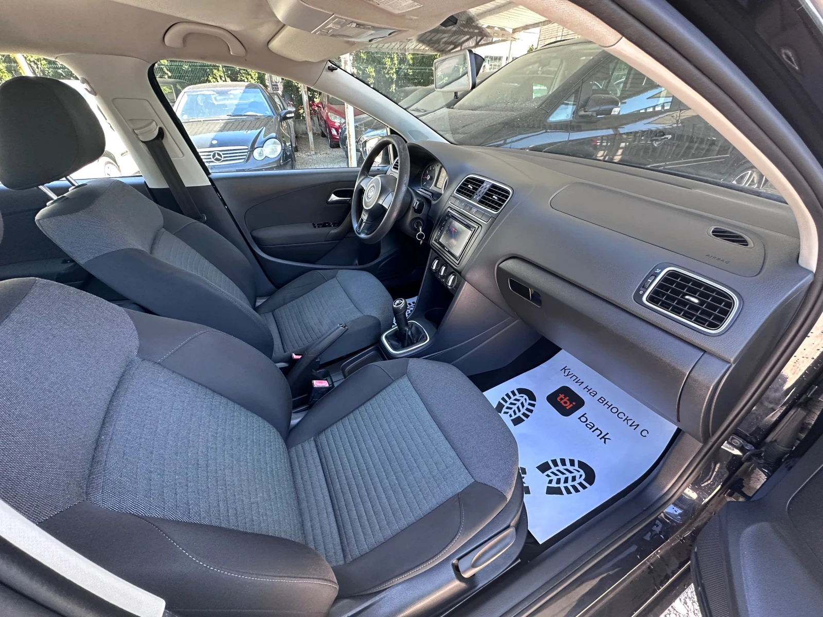 VW Polo 1.2i - КЛИМАТИК, снимка 10 - Автомобили и джипове - 54550235