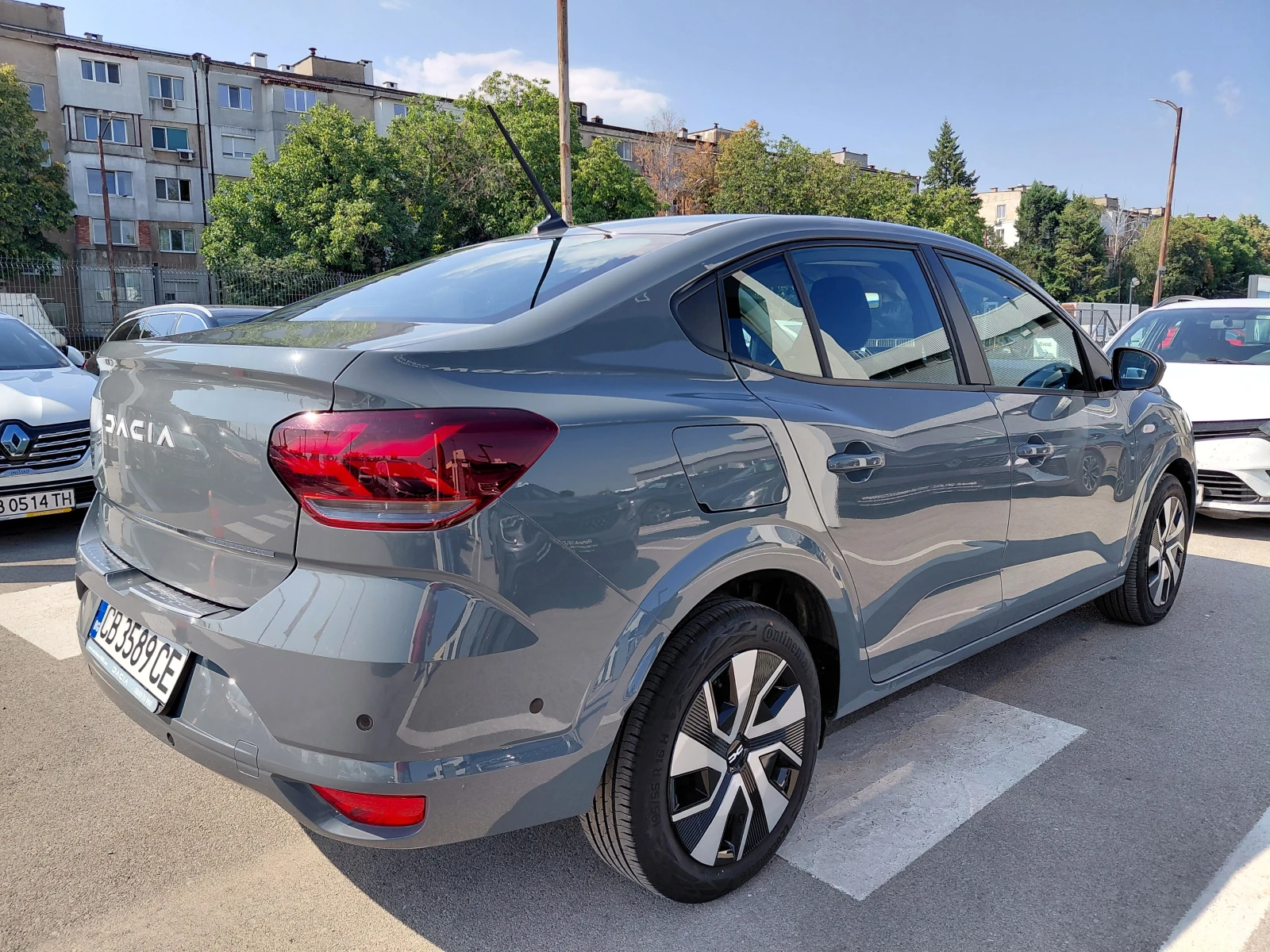 Dacia Logan Expression / 100к.с/Газ/Бензин, снимка 7 - Автомобили и джипове - 55816241